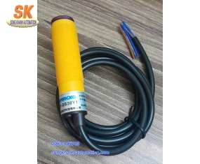 Cảm biến hồng ngoại thu phát chung E3F-DS30Y1 ( 2 dây - 220VAC)