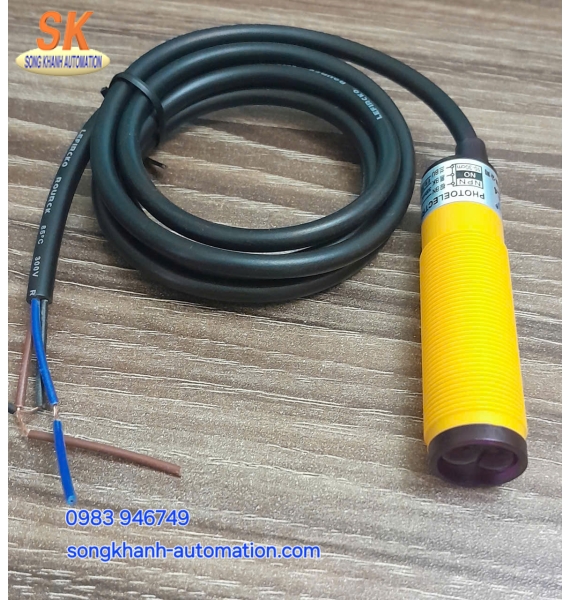 Cảm biến hồng ngoại thu phát chung E3F-DS30C4 ( NO-NPN)