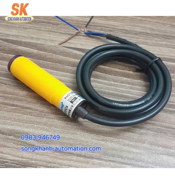 Cảm biến hồng ngoại thu phát chung E3F-DS30C4 ( NO-NPN)
